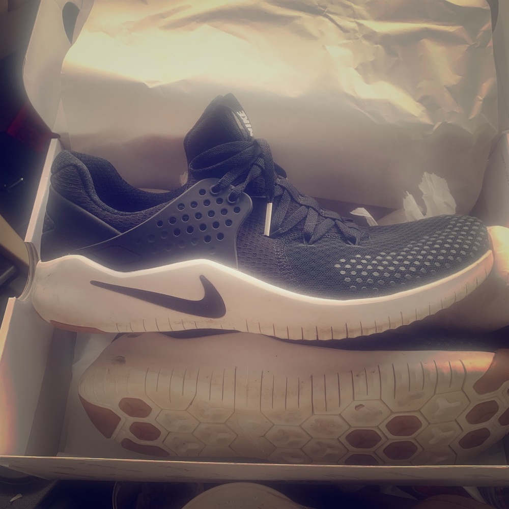 Nike free trainers
